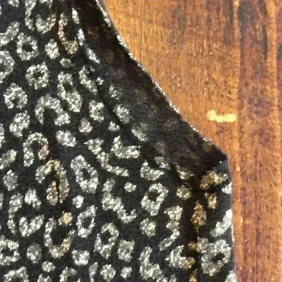 Obey Propaganda | Cotton Blend Crewneck Tank with Leopard Print - Picture 3 of 5